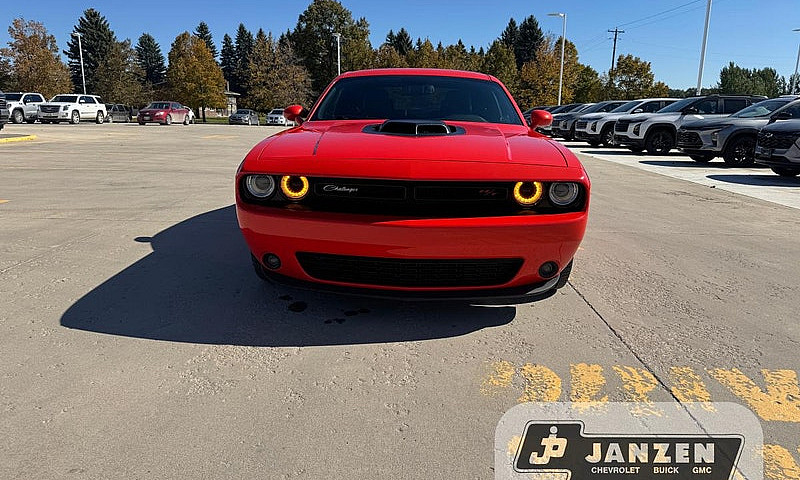 Dodge Challenger R/T...