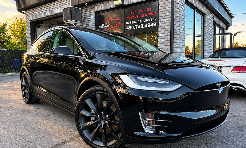 2017 Tesla Model X 9...