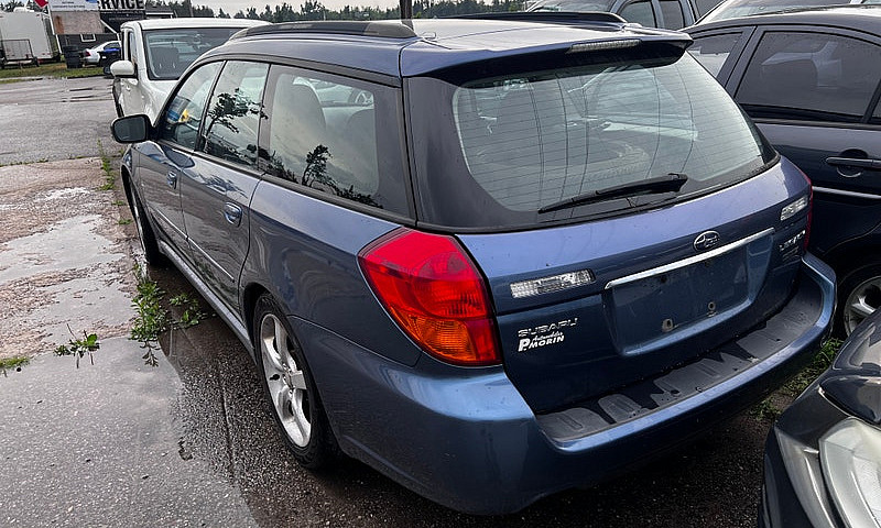 2006 Subaru Legacy...