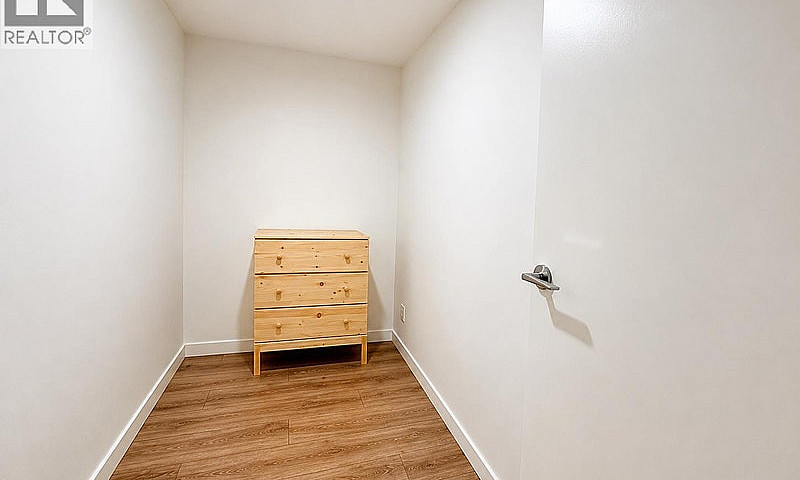 50X 6633 Buswell Str...