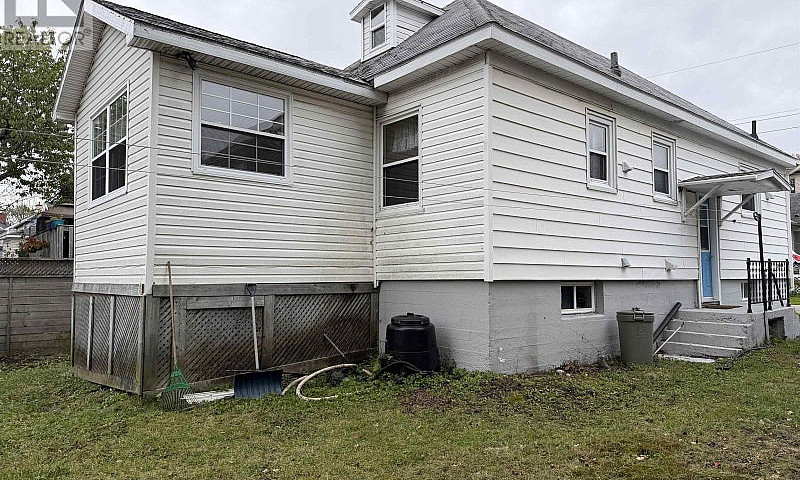 208 Dillon Street Sy...