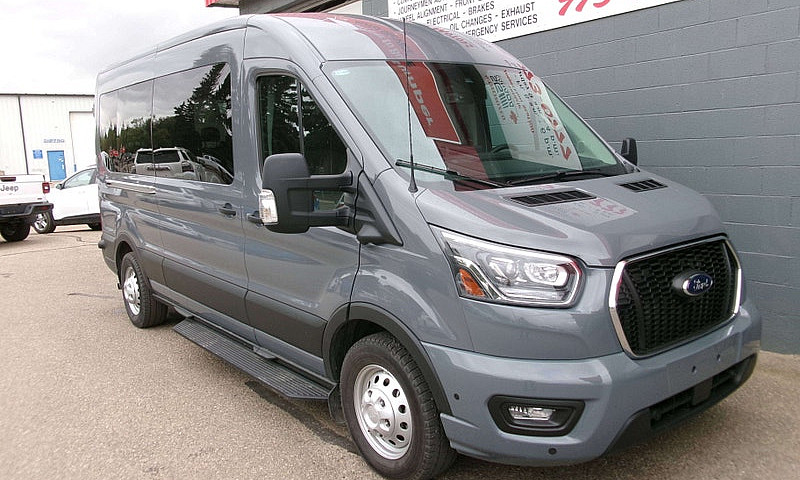 2025 Ford Transit Pa...