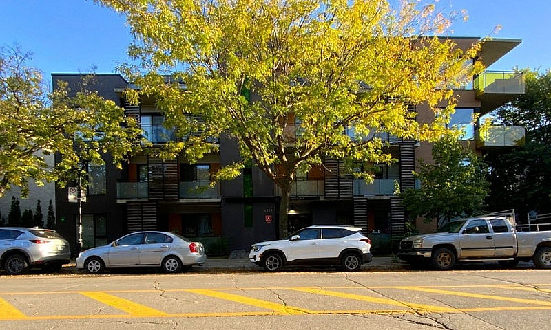 714 900$ - Condo À V...