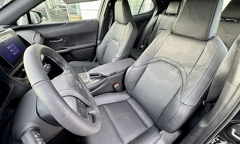 2025 Lexus Ux...