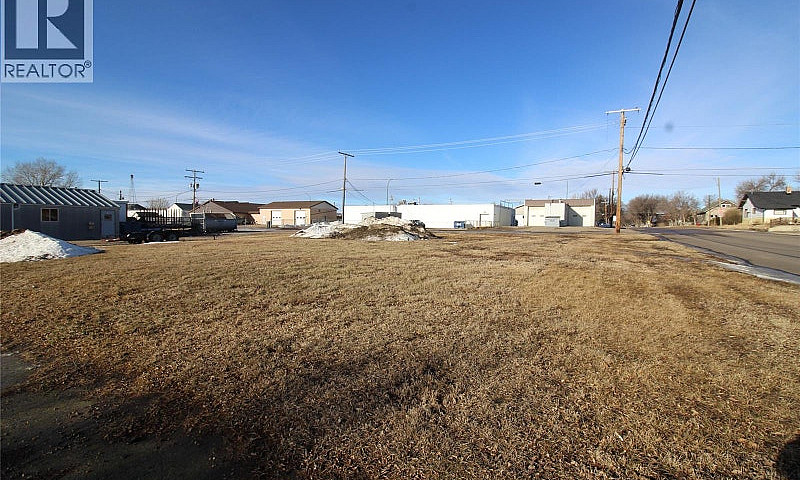 185 2Nd Avenue E Sha...