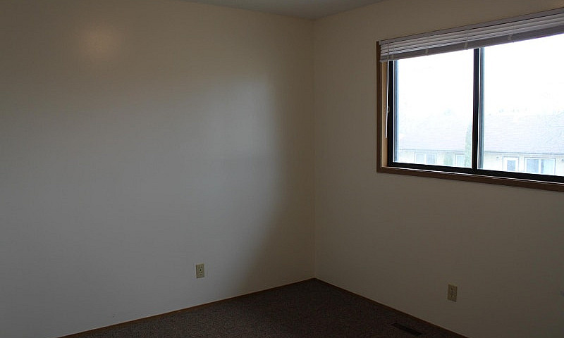 3 Bedrooms Duplex - ...