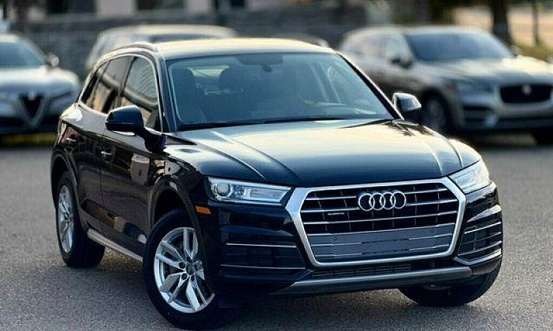 2018 Audi Q5 Komfort...