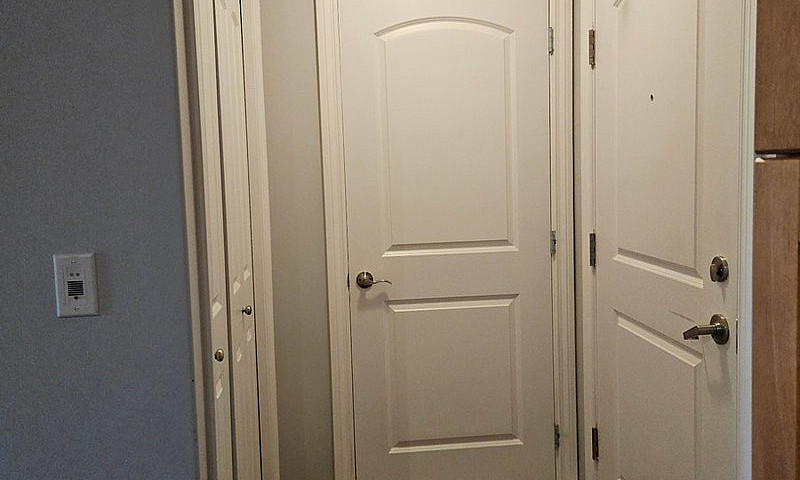 2 Bed + 1 Bathroom -...