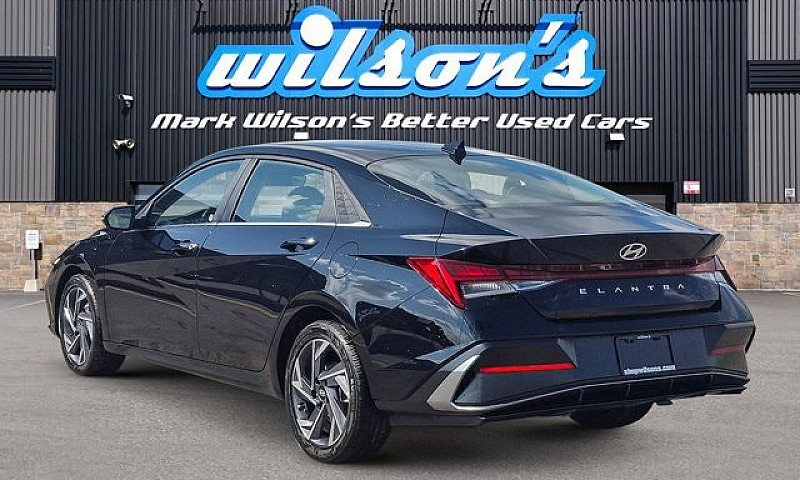 2025 Hyundai Elantra...