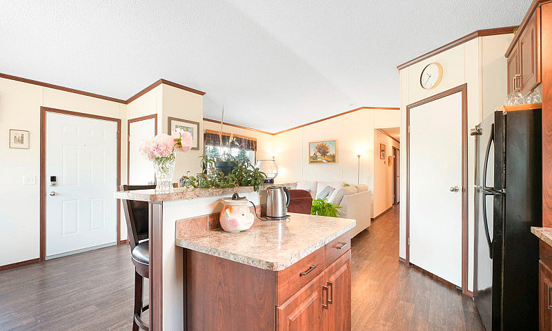 Private Acreage, 11....