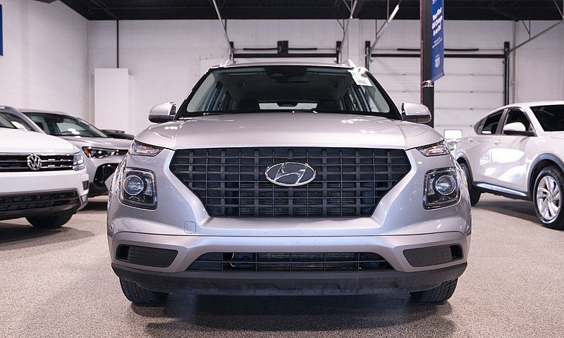 2024 Hyundai Venue P...