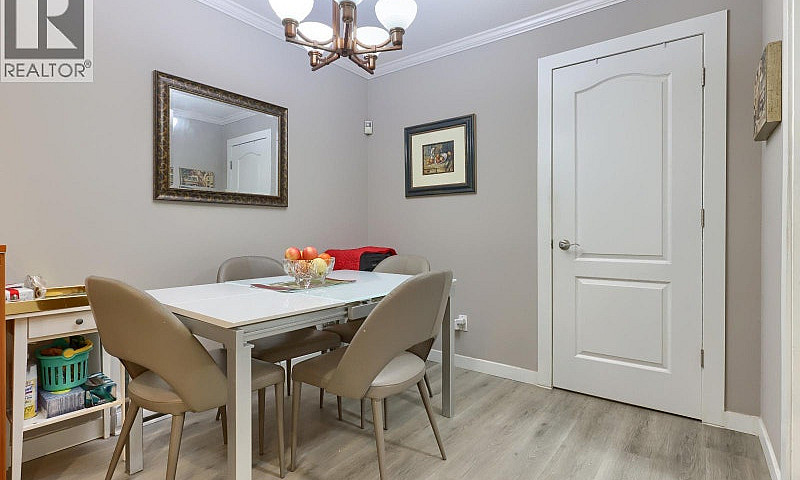 17 2885 E Kent Avenu...