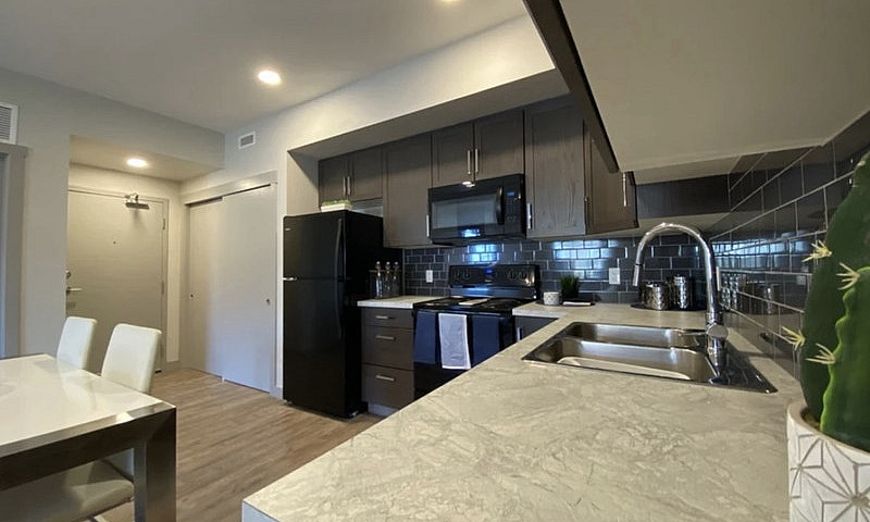 410, 61A Mackenzie R...