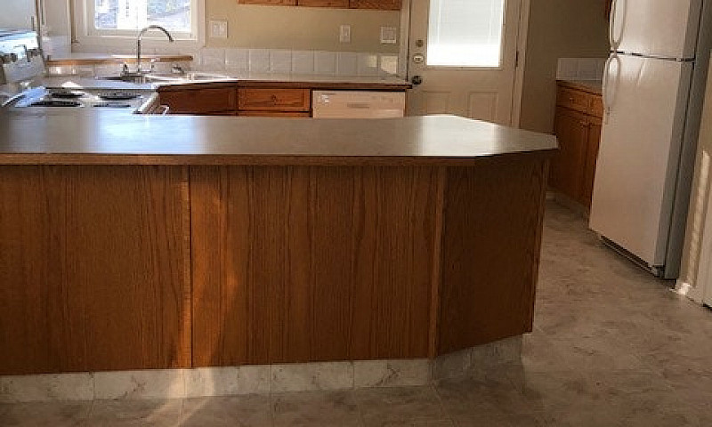 Welcome Home! 4 Bed ...