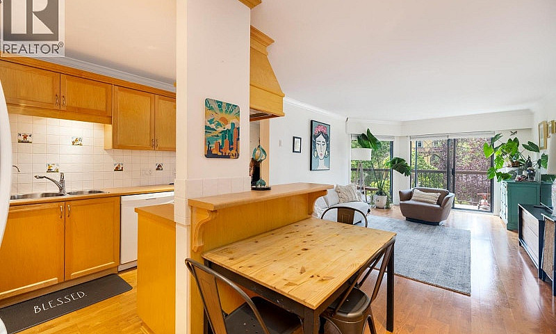301 1235 W 15Th Aven...