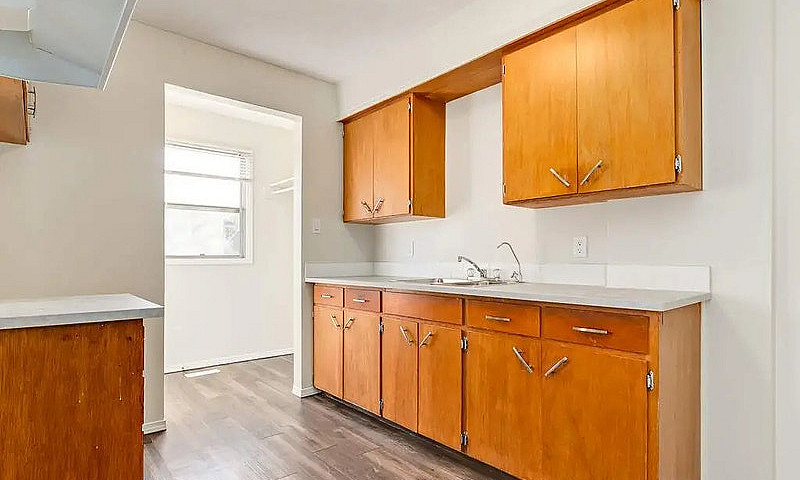 Townhomes With In Su...