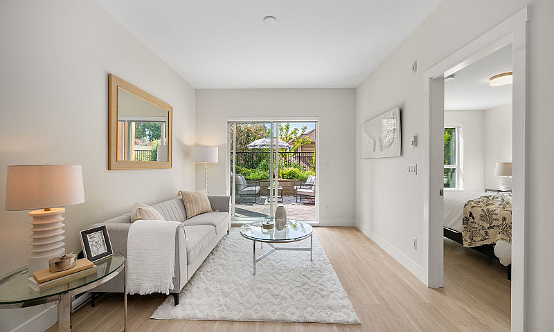 North Delta Condo Fo...