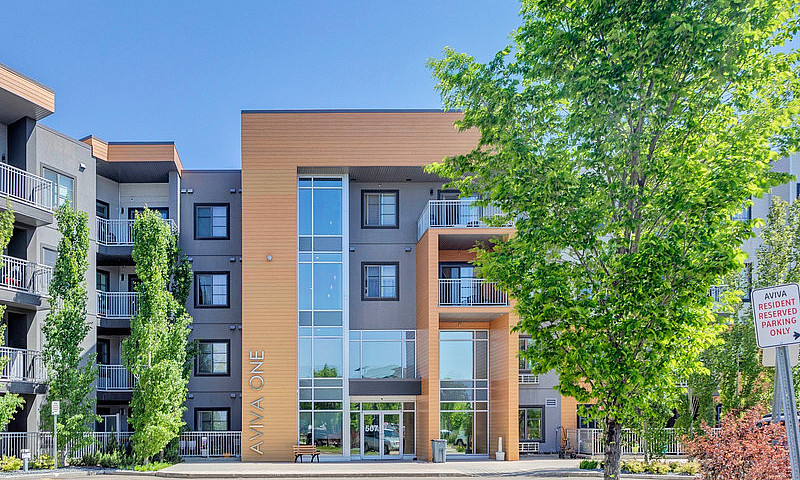 2 Bed 2 Bath/2 Title...