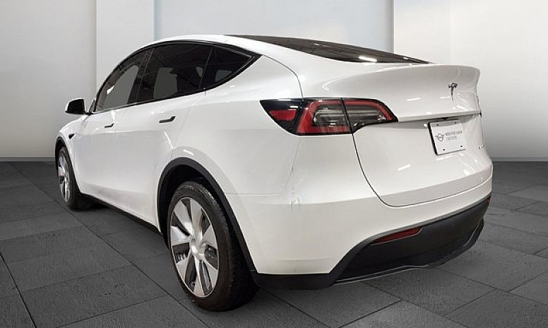 2023 Tesla Model Y L...