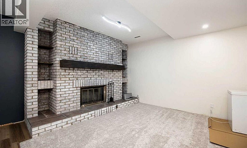 222 Berens Place For...