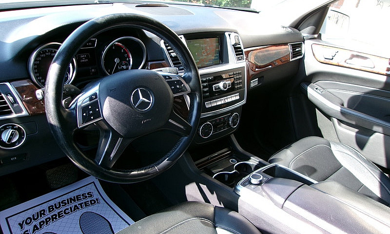 2014 Mercedes-Benz M...