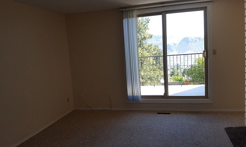 2 Bedroom Town House...
