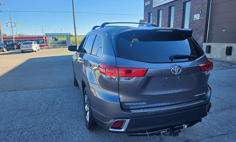 2017 Toyota Highland...