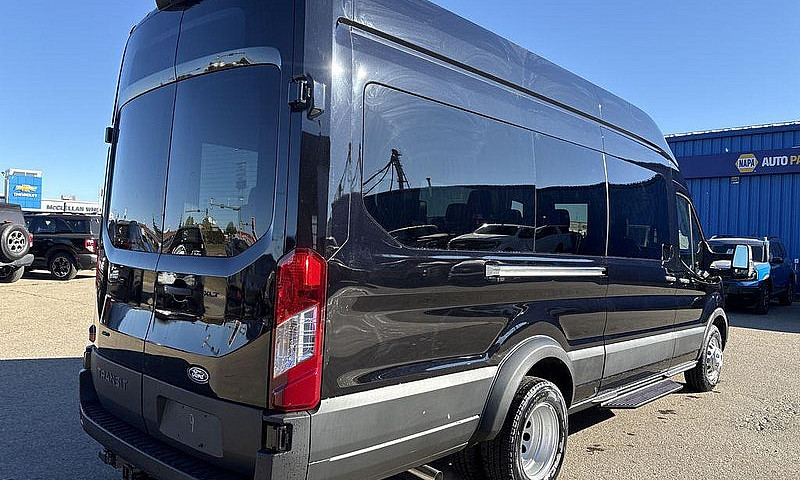 2027 Ford Transit Pa...