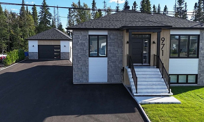 $739,000 - Bungalow ...