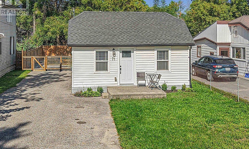 71 Curtis Street Ess...
