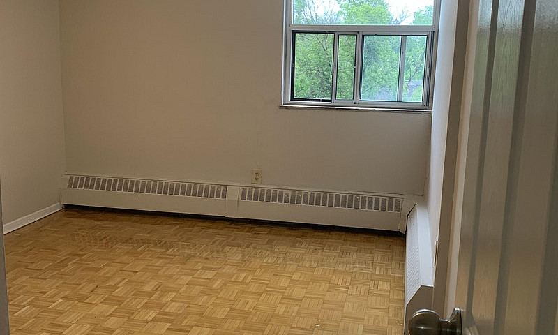 One Bedroom Apartmen...