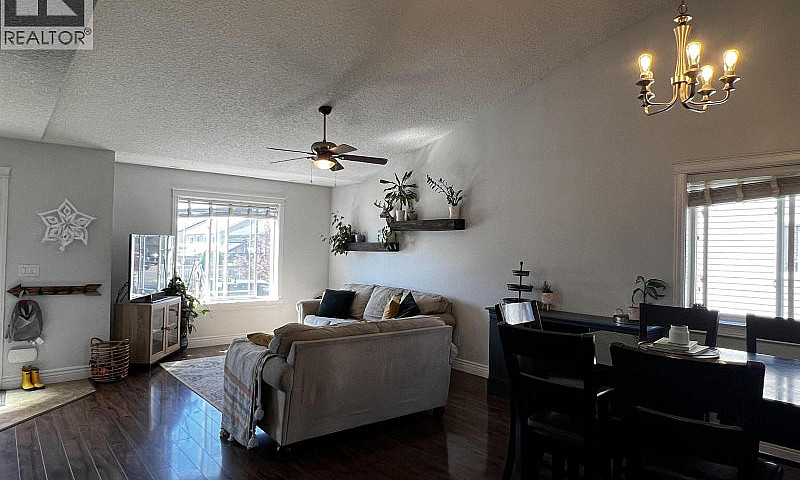 9712 118 Avenue Fort...