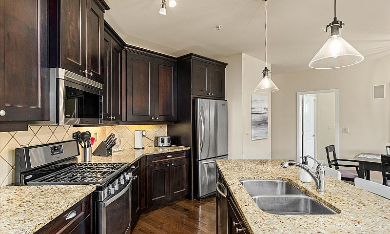 3 Bedroom Condo At B...