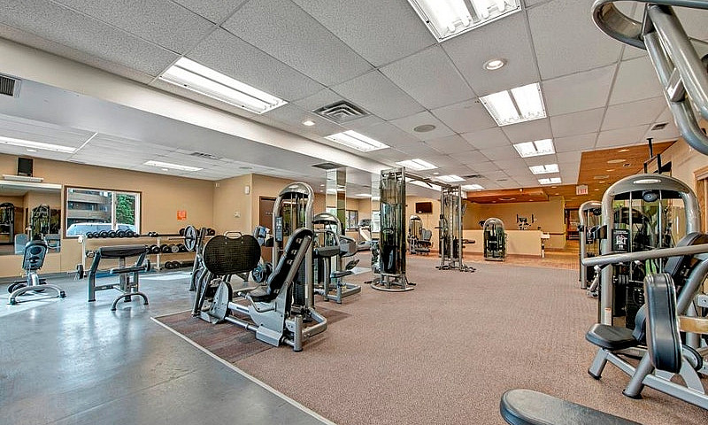 Sizable, Quiet 2 Bed...