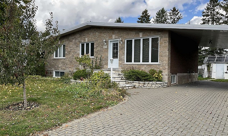 $618,000 - Bungalow ...
