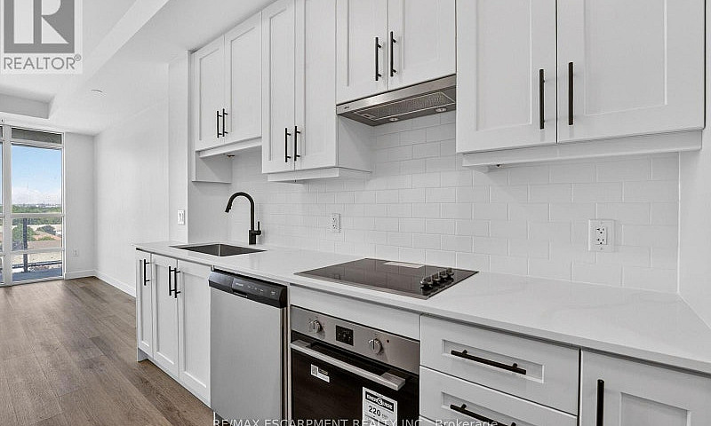 703 - 461 Green Road...
