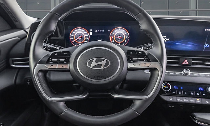 2025 Hyundai Elantra...
