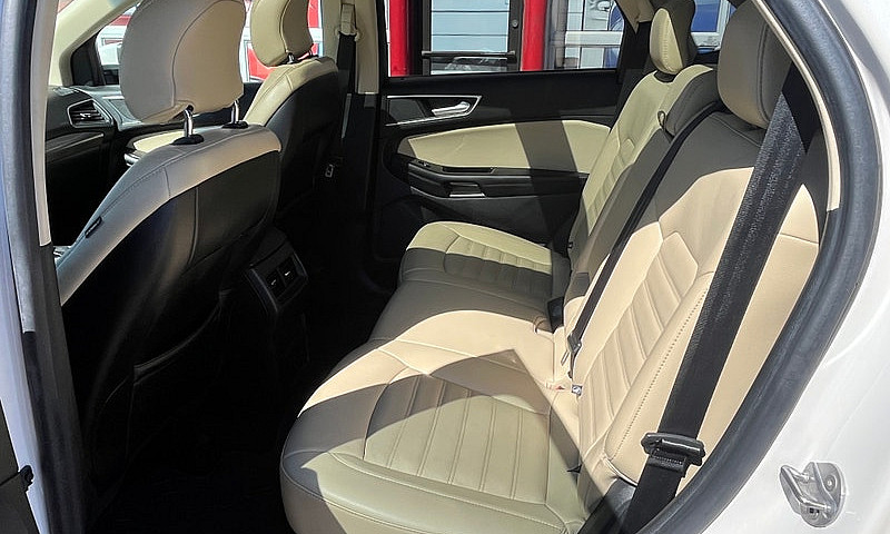 2018 Ford Edge Sel...