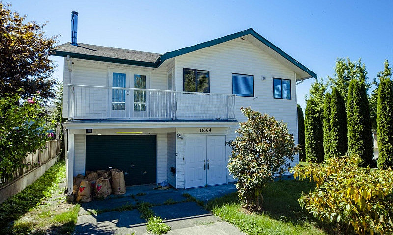 11604 75A Avenue Del...