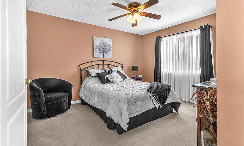 Just Listed!! 2 Bdrm...