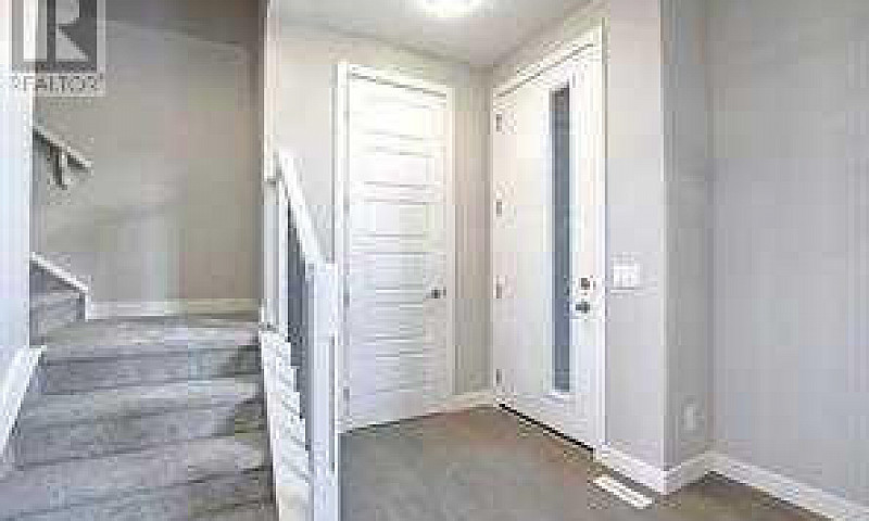 67 Lambeau Lane Se A...