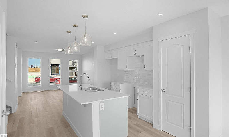 21215 25 Av Nw Edmon...