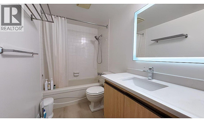 326 8411 Ackroyd Roa...