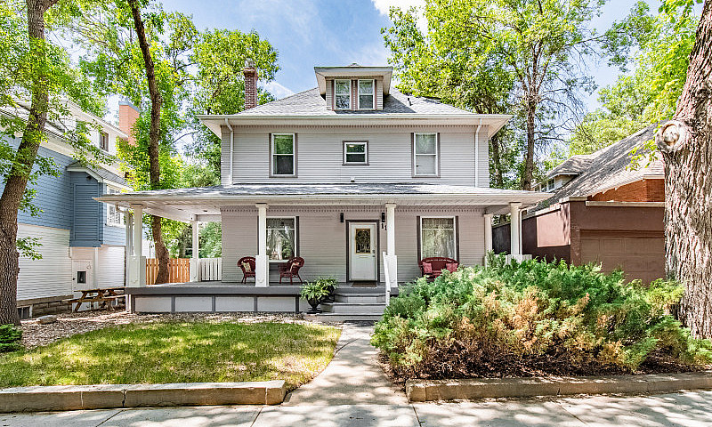 1116 Clifton Ave...