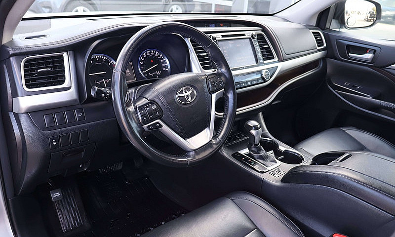 2015 Toyota Highland...