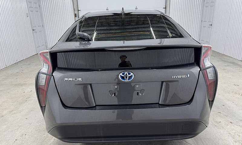 Toyota Prius Hayon 5...