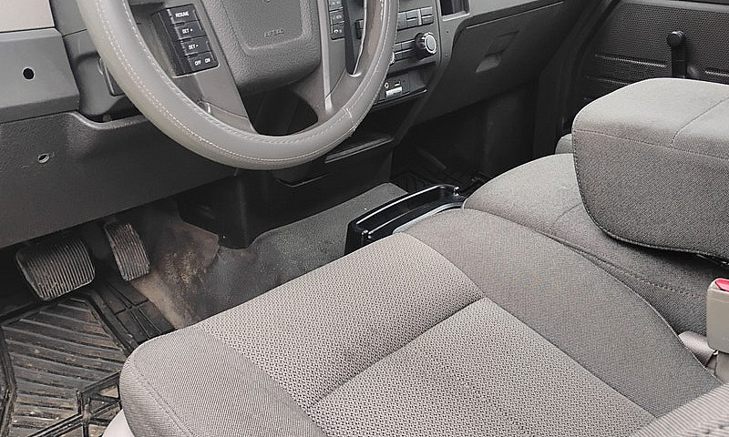 2010 Ford F150 4X4...