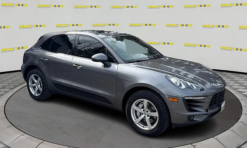 2017 Porsche Macan A...