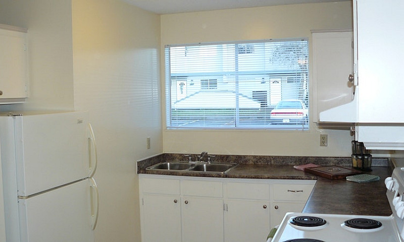 2 Bedroom Townhome F...