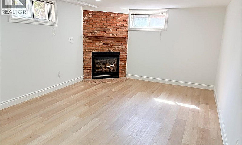 292 Woodward Avenue ...